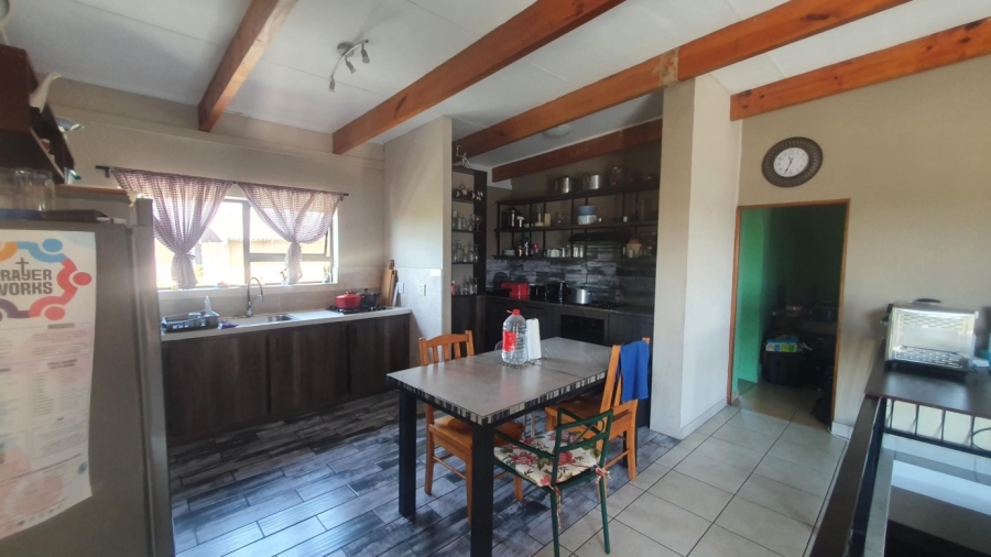 To Let 5 Bedroom Property for Rent in Saldanha Western Cape